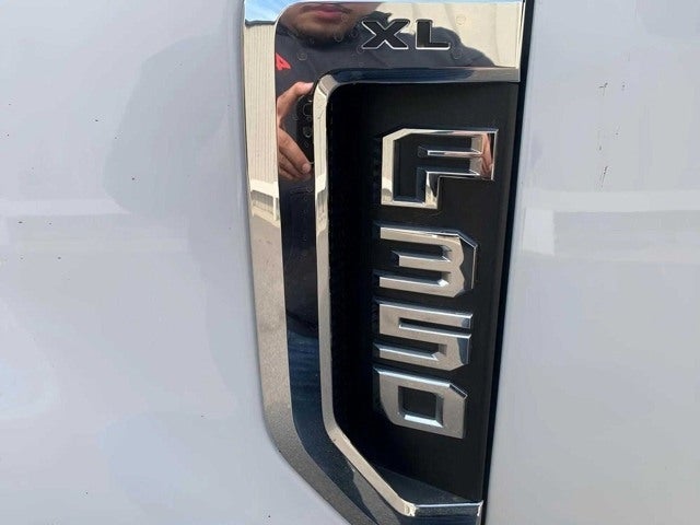 2022 Ford F-350 Chassis XL 179 WB