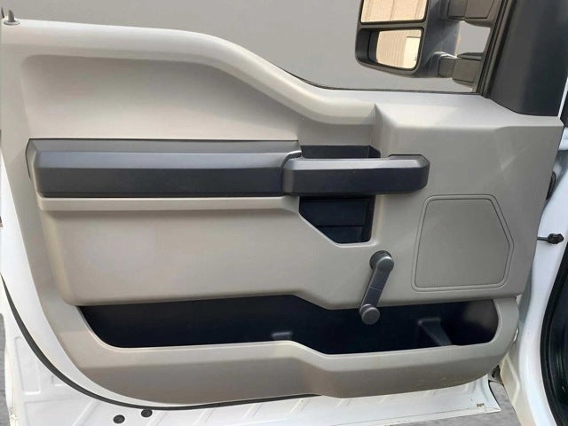 2022 Ford F-350 Chassis XL 179 WB