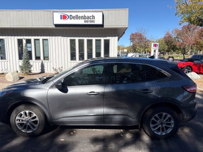 2022 Ford Escape SE