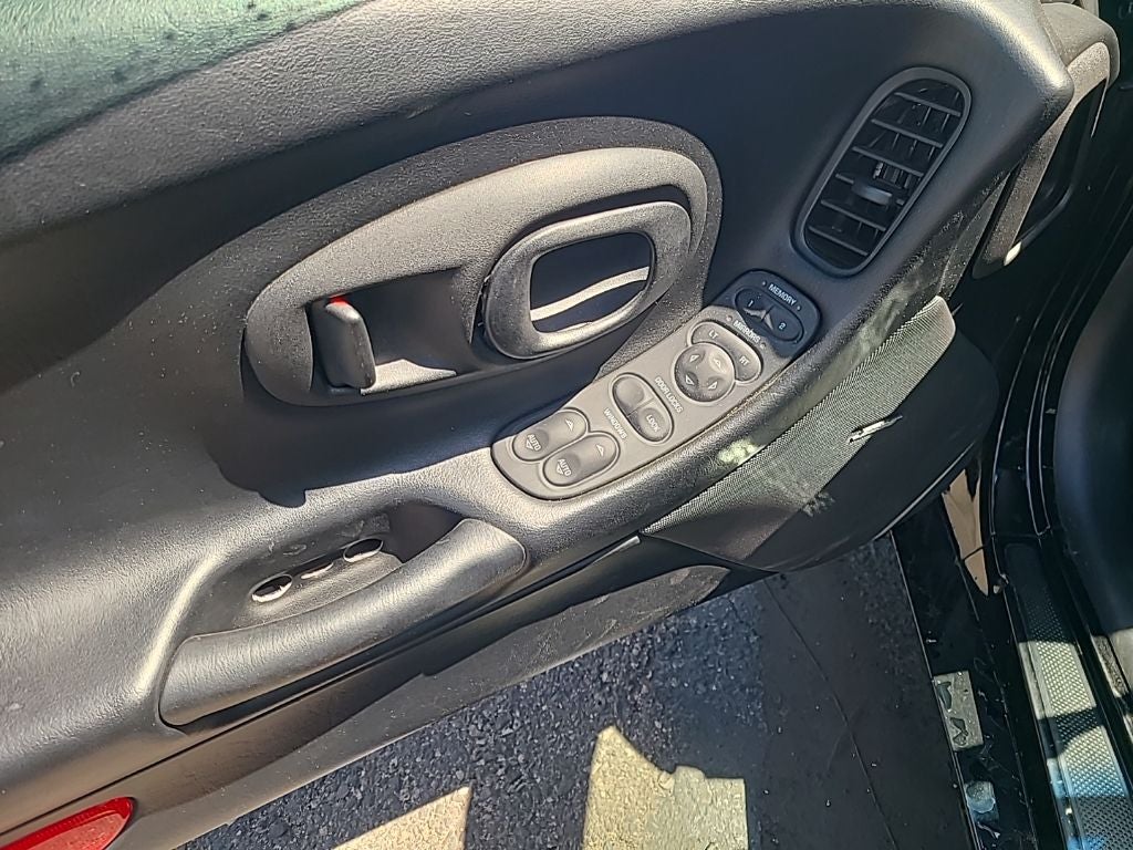 2003 Chevrolet Corvette Base