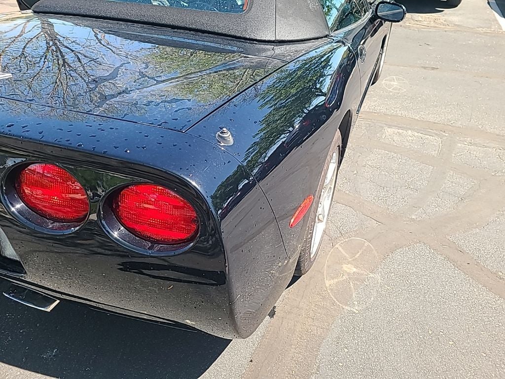 2003 Chevrolet Corvette Base