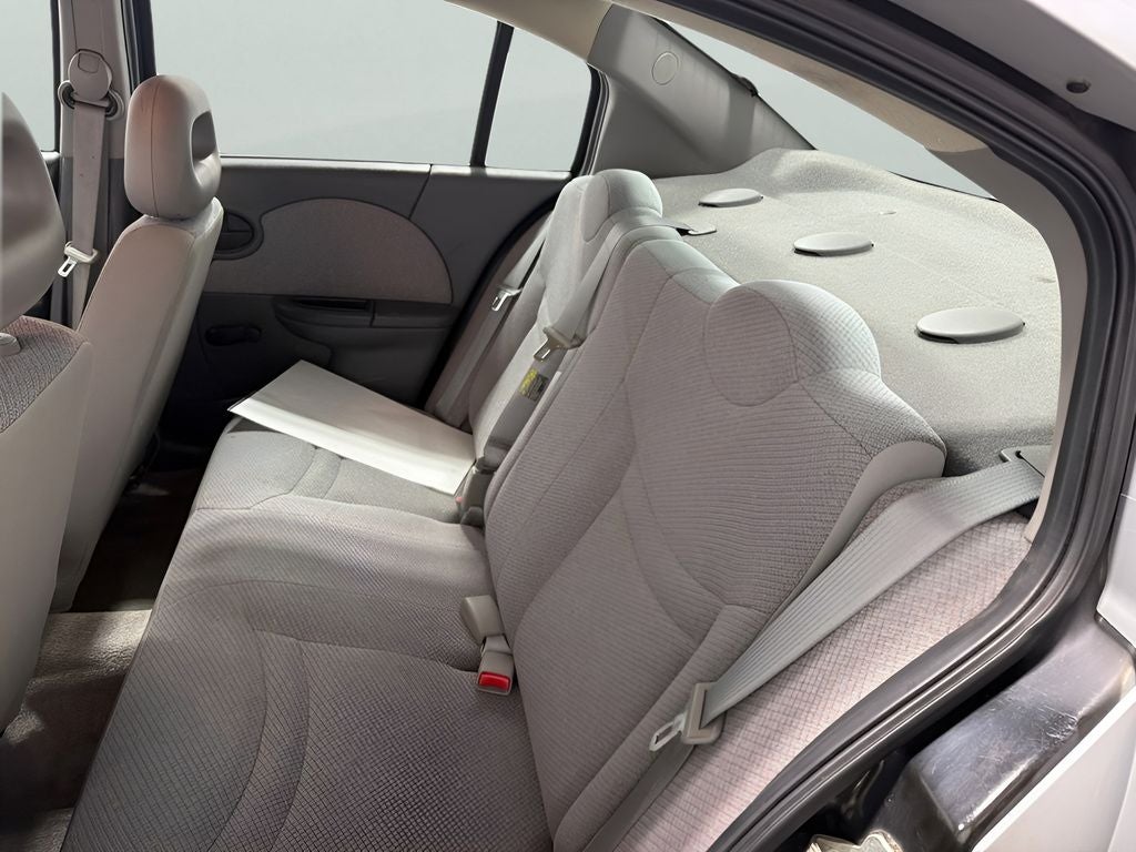 2004 Saturn ION 1