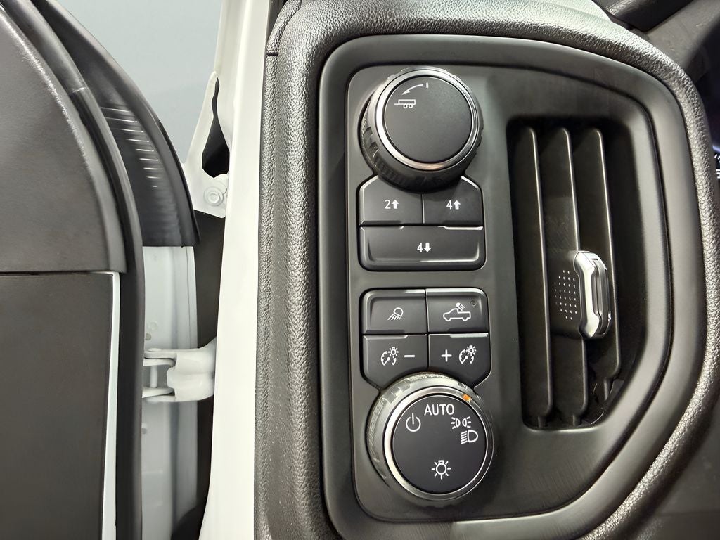 2025 Chevrolet Silverado 3500HD Work Truck