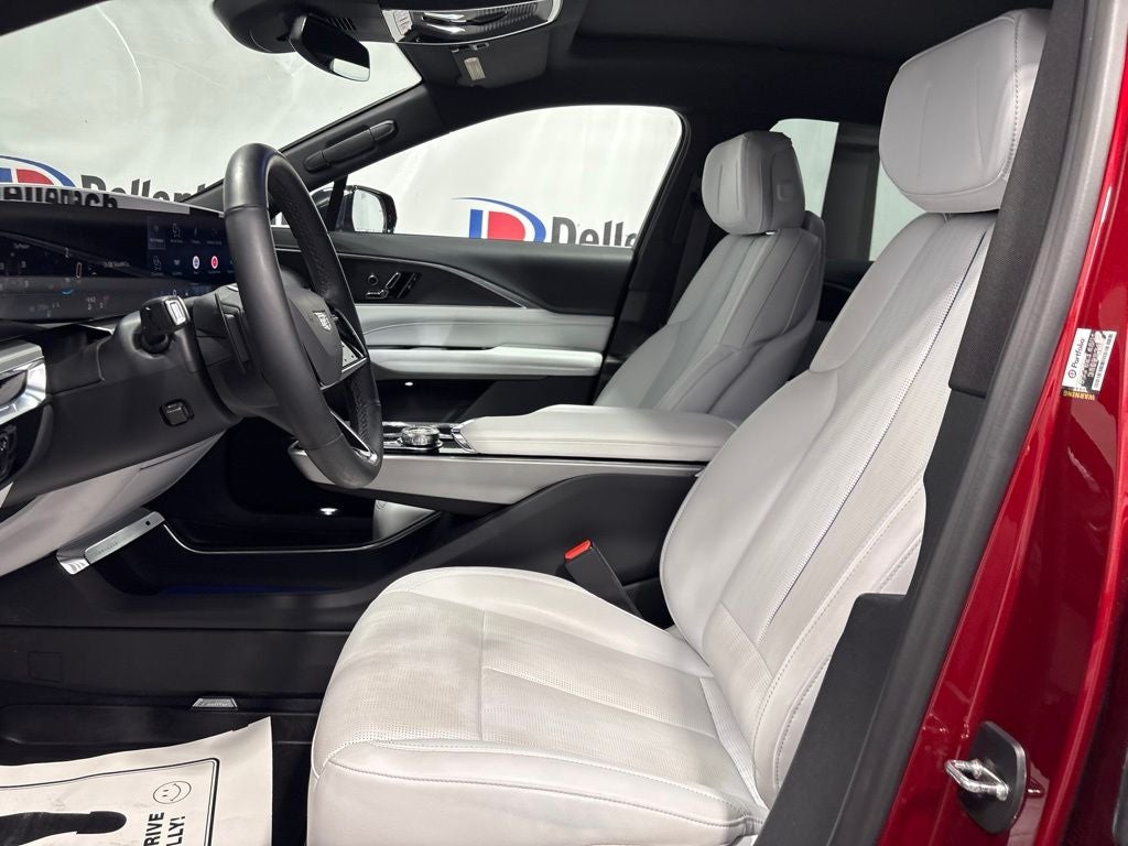 2024 Cadillac LYRIQ Sport