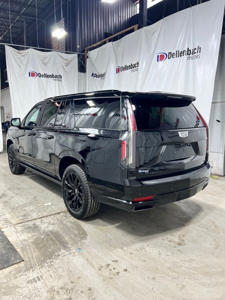 2023 Cadillac Escalade ESV Sport Platinum