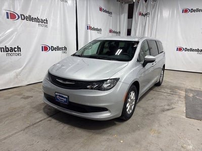 2022 Chrysler Voyager LX