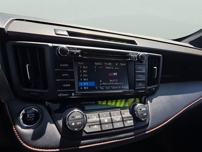2017 Toyota RAV4 SE