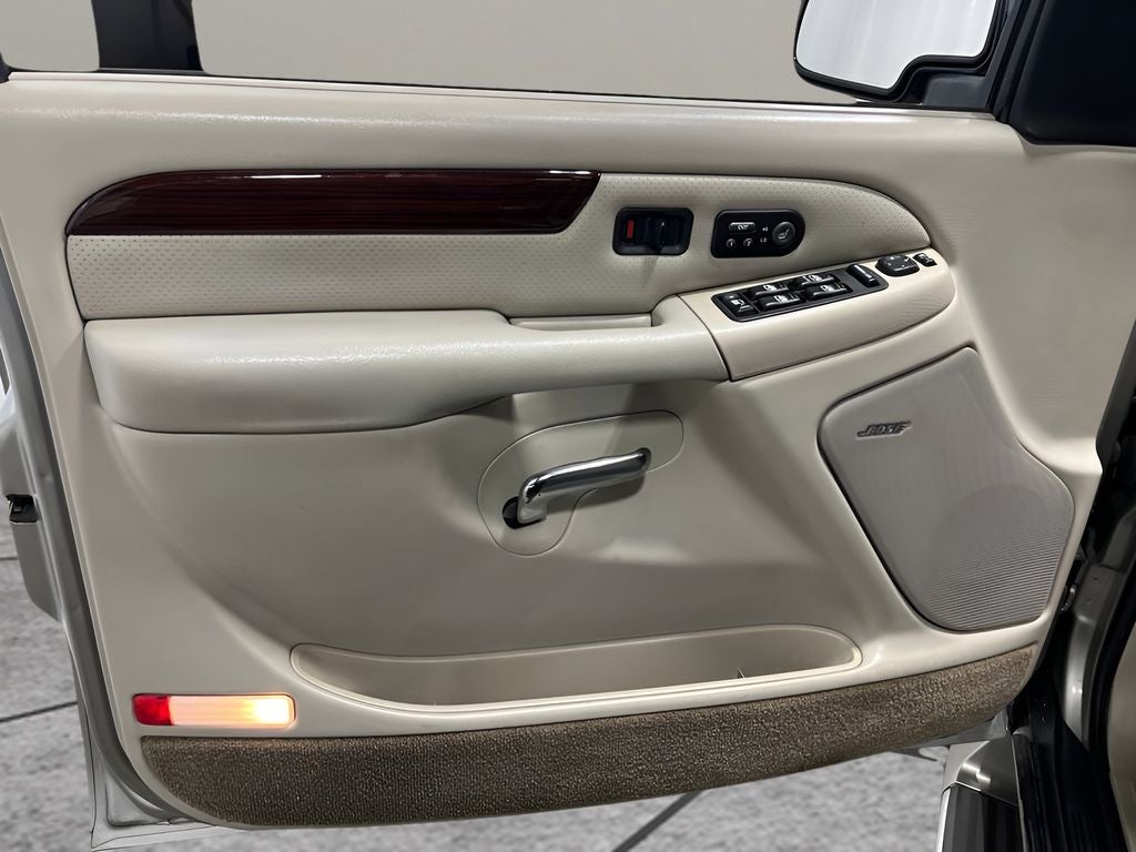 2002 Cadillac Escalade EXT Base