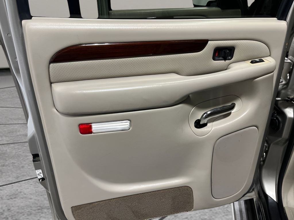 2002 Cadillac Escalade EXT Base