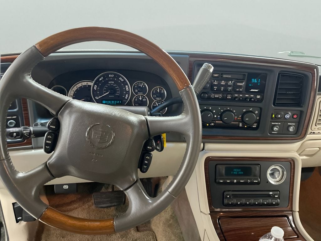 2002 Cadillac Escalade EXT Base