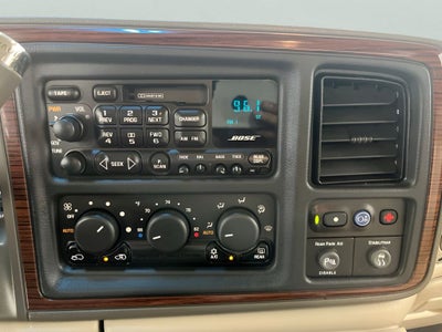2002 Cadillac Escalade EXT Base