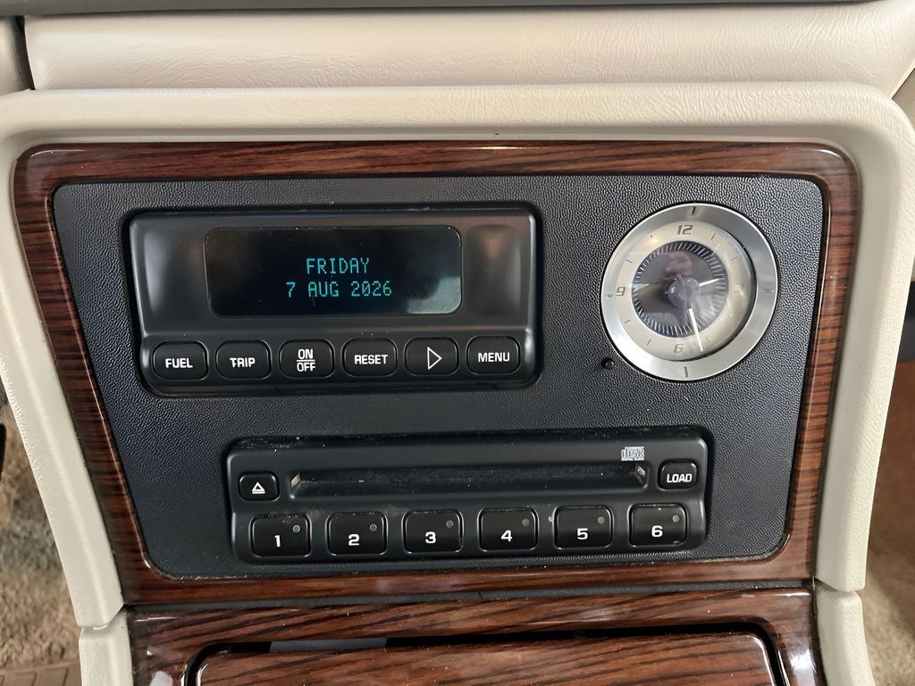 2002 Cadillac Escalade EXT Base