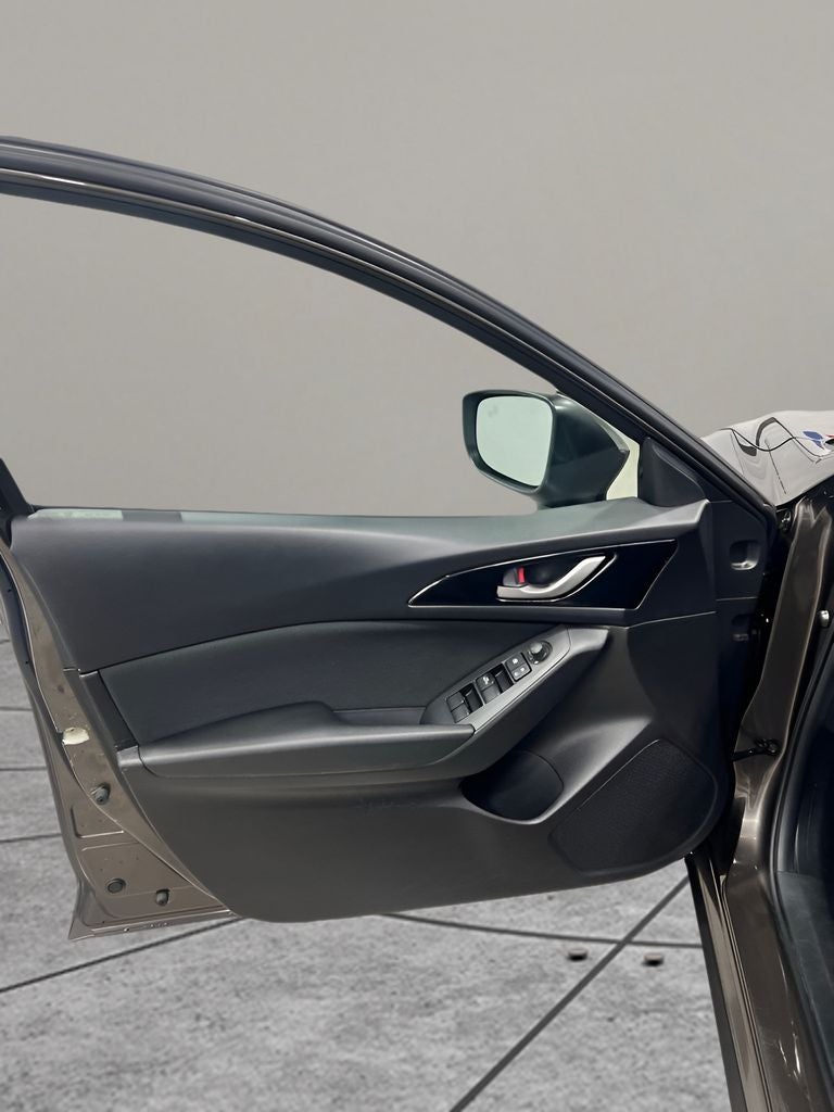 2015 Mazda Mazda3 i Touring