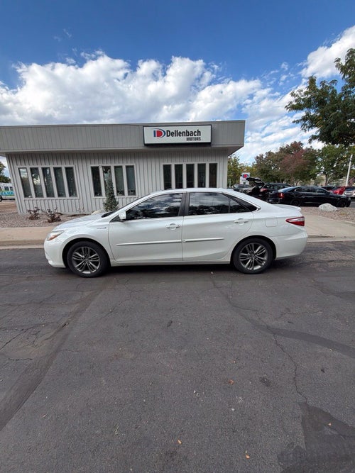 2016 Toyota Camry Hybrid SE