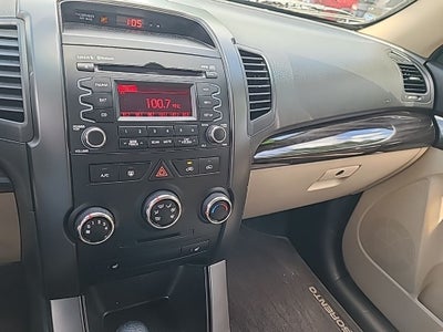 2011 Kia Sorento LX