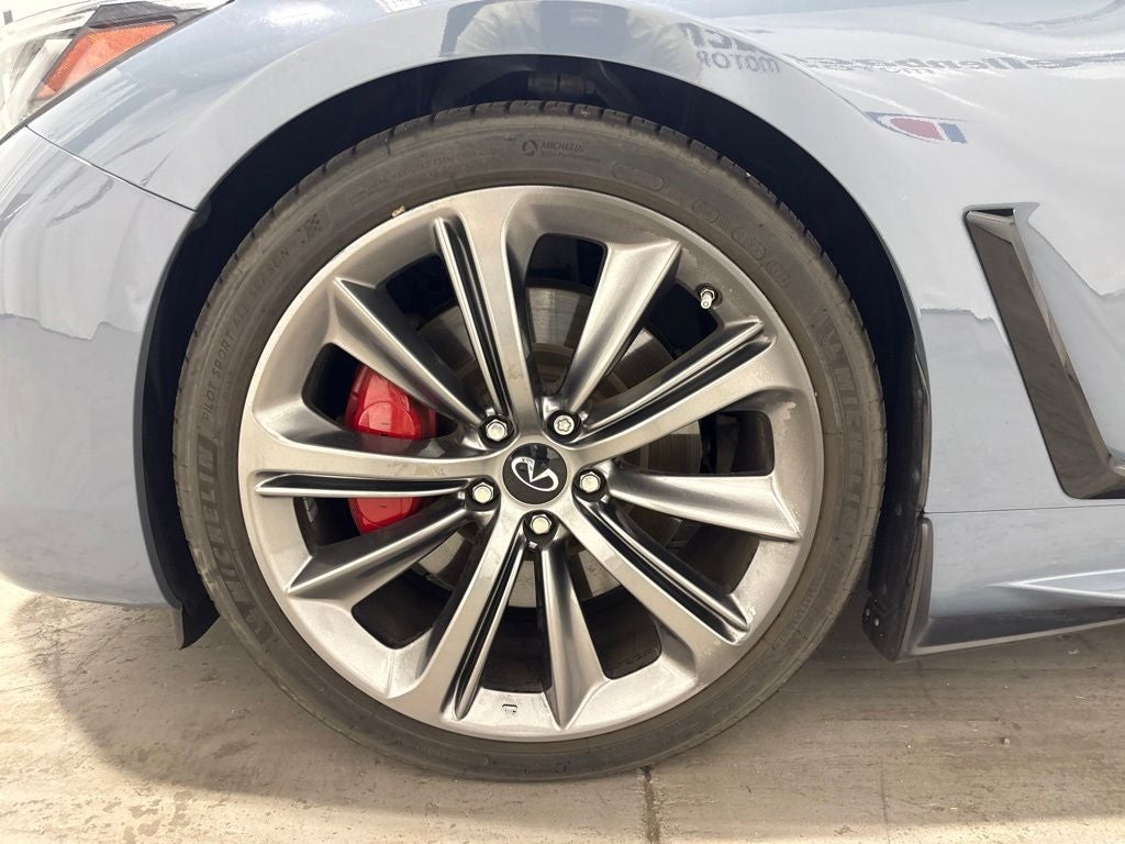2021 INFINITI Q60 Red Sport 400
