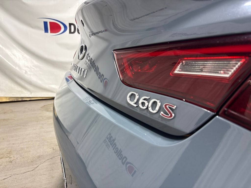 2021 INFINITI Q60 Red Sport 400