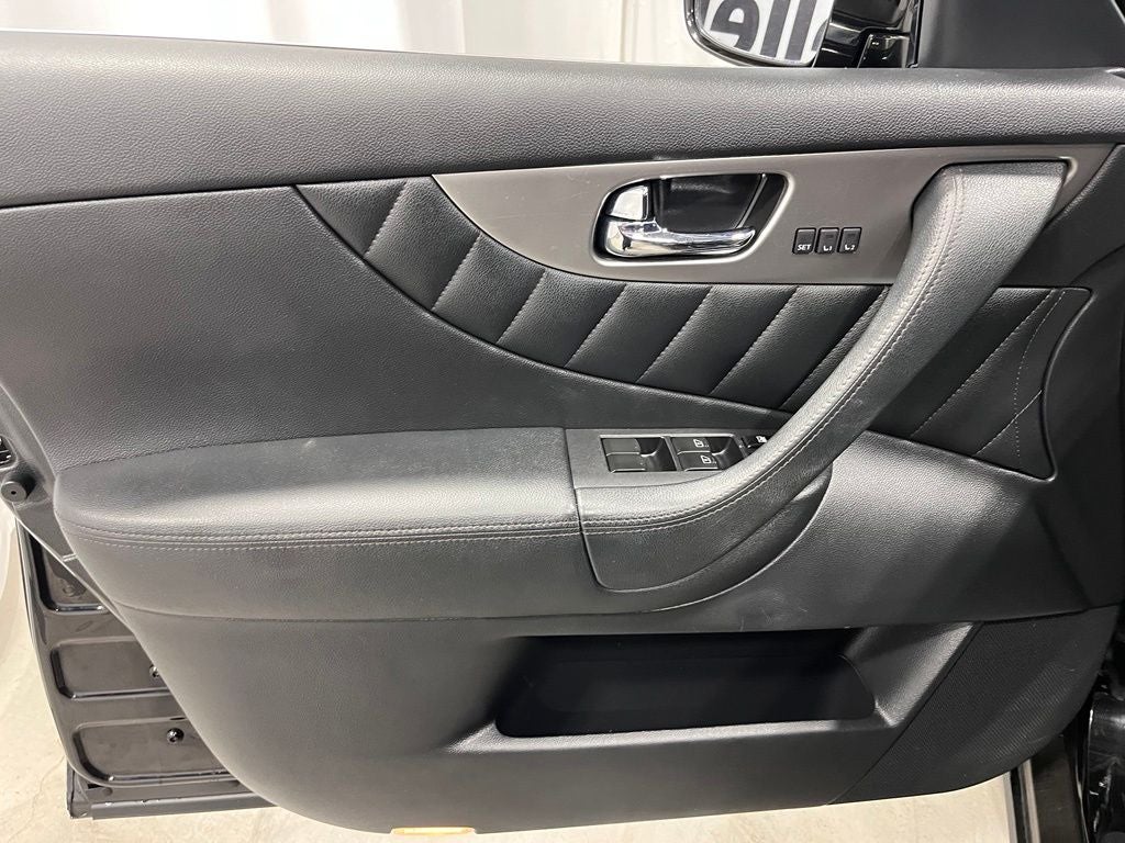 2013 INFINITI FX37 Base