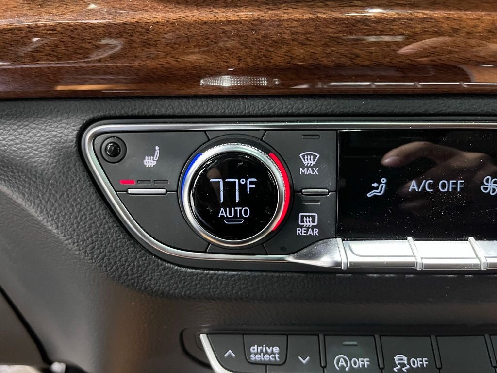 2022 Audi Q5 45 S line Premium quattro
