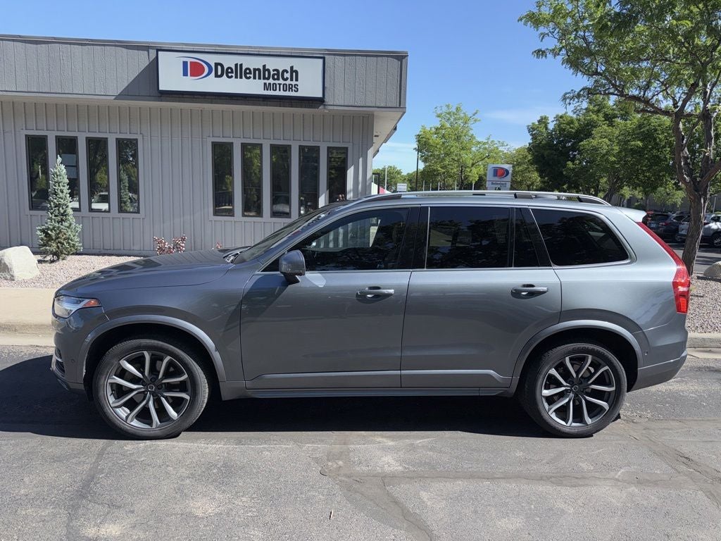 2018 Volvo XC90 T6 AWD Momentum's photo